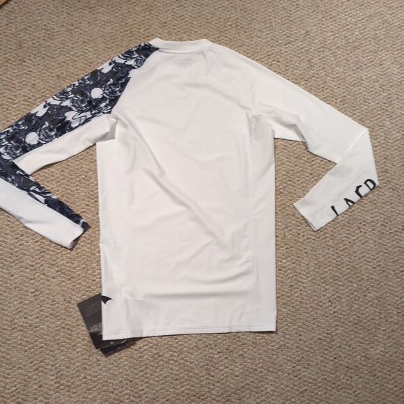 LAFROI Burst Maximum Performance Rash Guard Shirt Mens M White Black Skulls - Picture 4 of 8